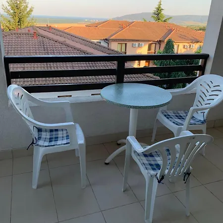 Harmony Hills Stoyanov Hotel de apartamente Rogacevo